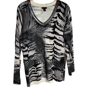 Dana Buchman Size M Black,Gray & Brown Animal print Long sleeve top 26 inch long